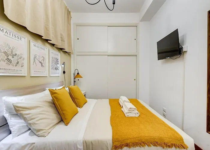 Bdc - Charming 2-bdr! *